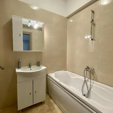 Tanya Summerland Apartment Mamaia